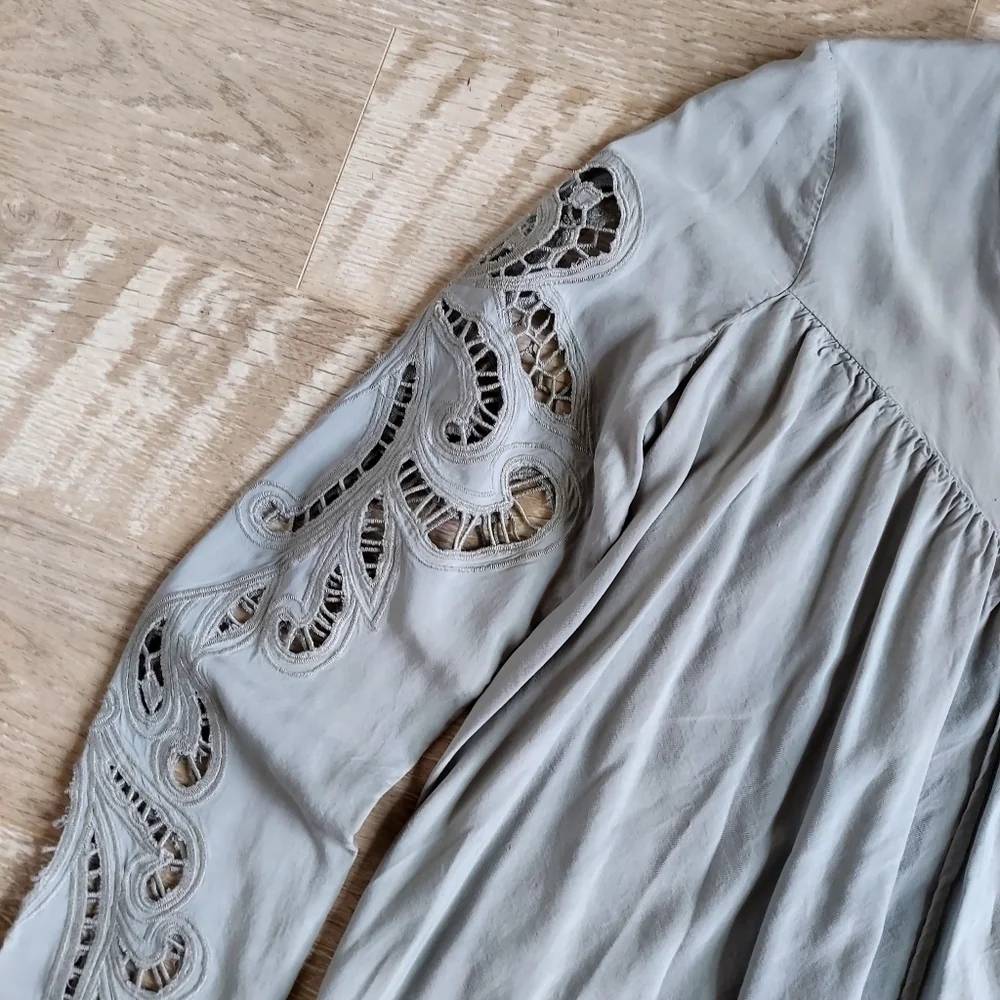 Blush Noir Lace-up Top - Picture 7 of 15